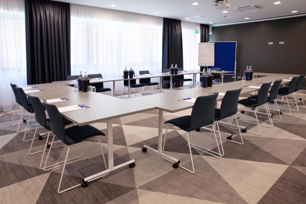 Holiday Inn Express Fuerth By Ihg ภายนอก รูปภาพ
