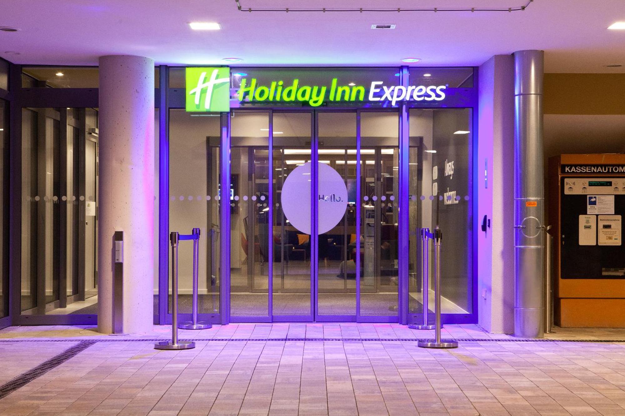 Holiday Inn Express Fuerth By Ihg ภายนอก รูปภาพ